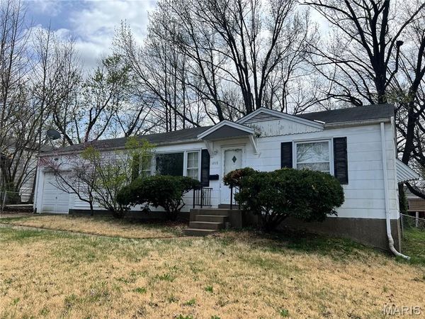 1208 Rapid , St Louis, MO 63137