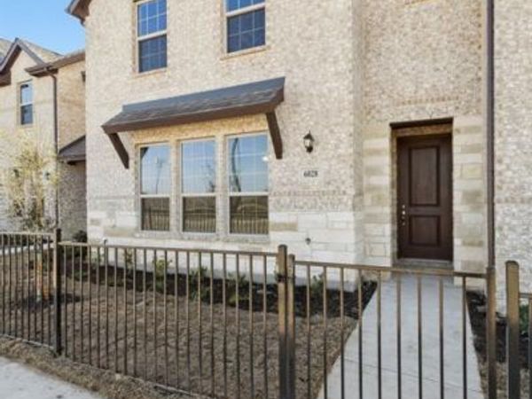 6028 Bursey Road, Watauga, TX 76148