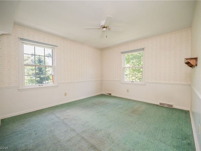 8045 Deerpath Drive, Youngstown, OH 44512 Photo 28