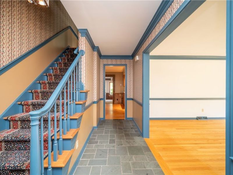 8045 Deerpath Drive, Youngstown, OH 44512 Photo 5