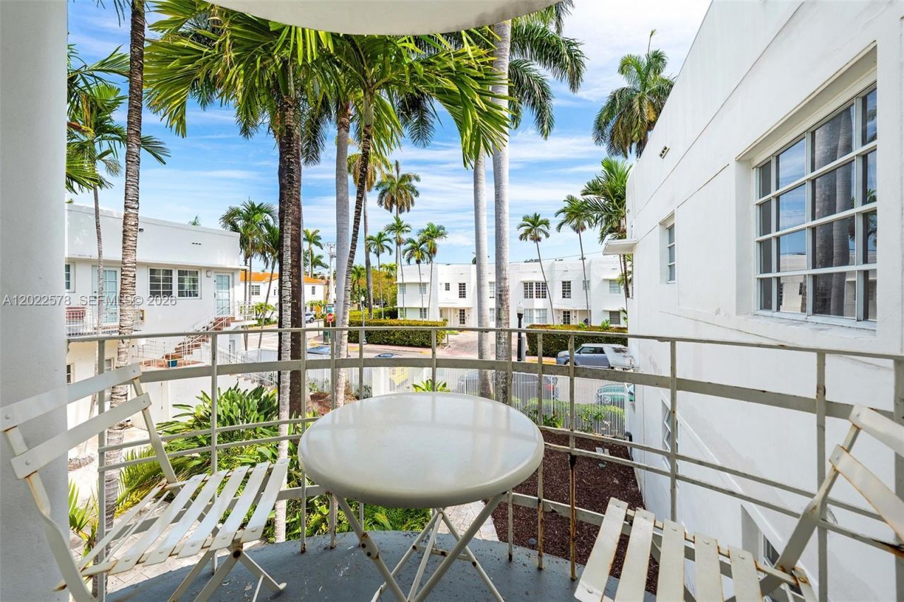 750 Espanola Way, Unit 9, Miami Beach, FL 33139 Photo