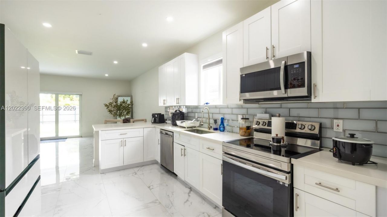 144 NW 16th St , Homestead, FL 33030 Photo