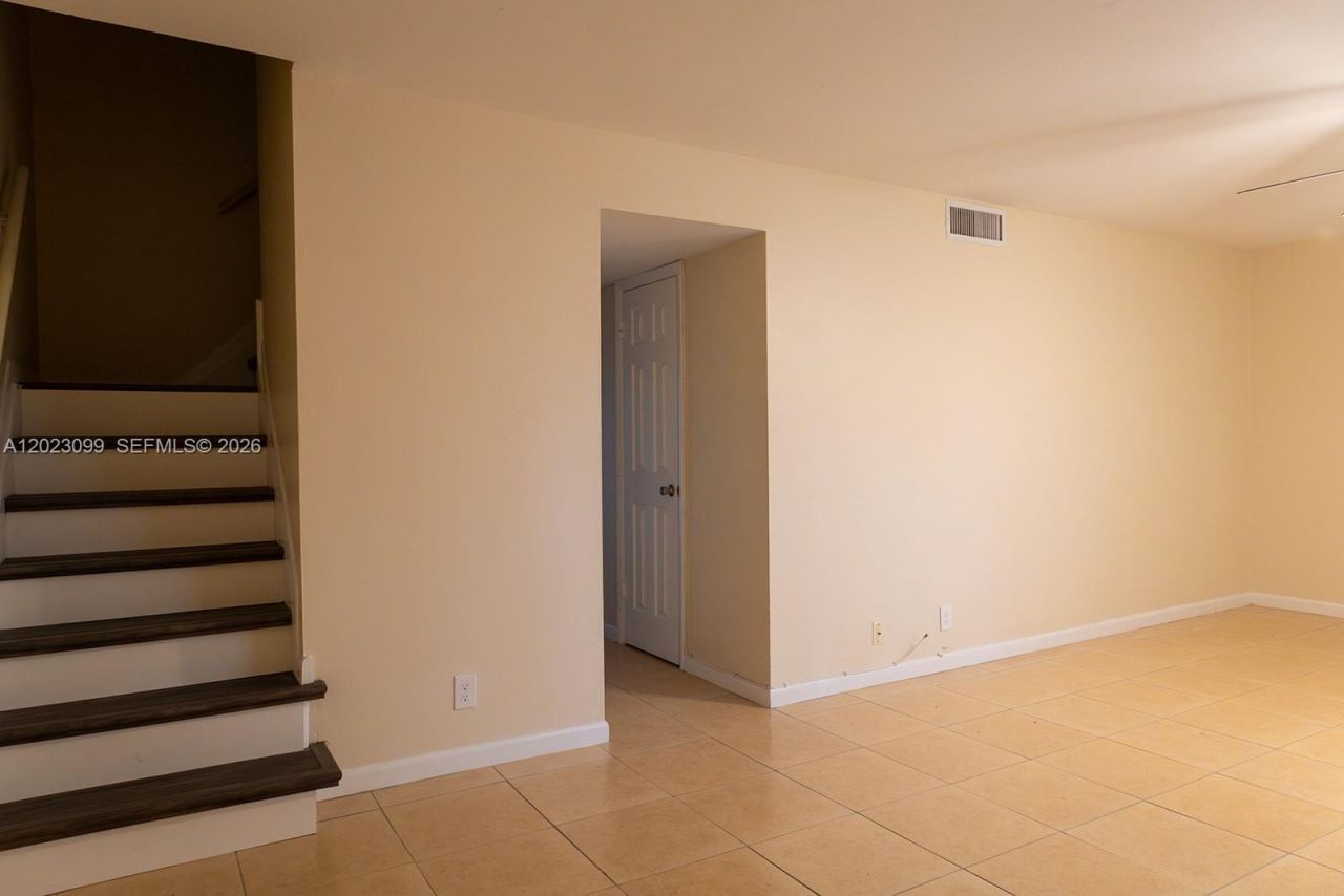 8018 SW 18th Ct , Unit 2-8, Davie, FL 33324 Photo