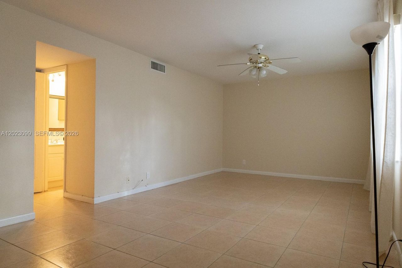 8018 SW 18th Ct , Unit 2-8, Davie, FL 33324 Photo