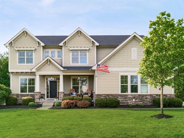 1002 Rambling Brook Way, Delaware, OH 43015