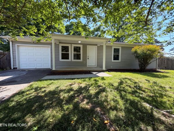 4106 Abercorn Rd, Knoxville, TN 37921