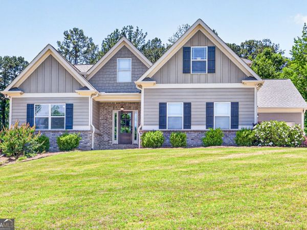 1171 Sterling Lake Drive, Jefferson, GA 30549