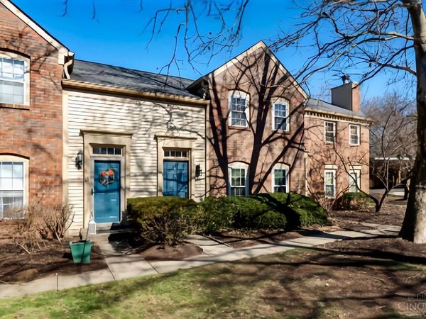 12 Woodsview Lane, Unit 12, Sharonville, OH 45241