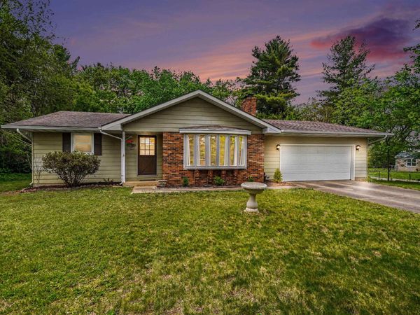 20861 Darden Road, South Bend, IN 46628