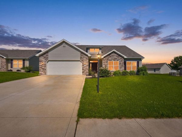 203 Orchard Place Parkway, Kendallville, IN 46755