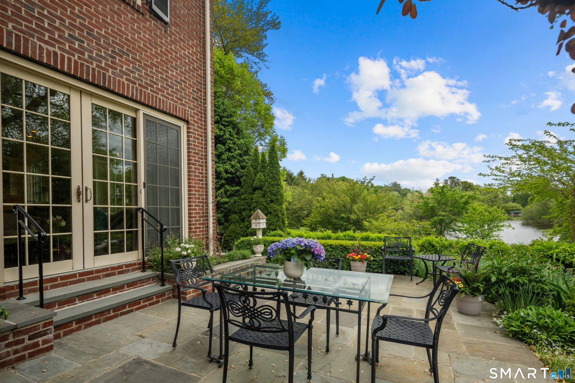 36 Richmond Hill, New Canaan, CT 06840 Main Photo