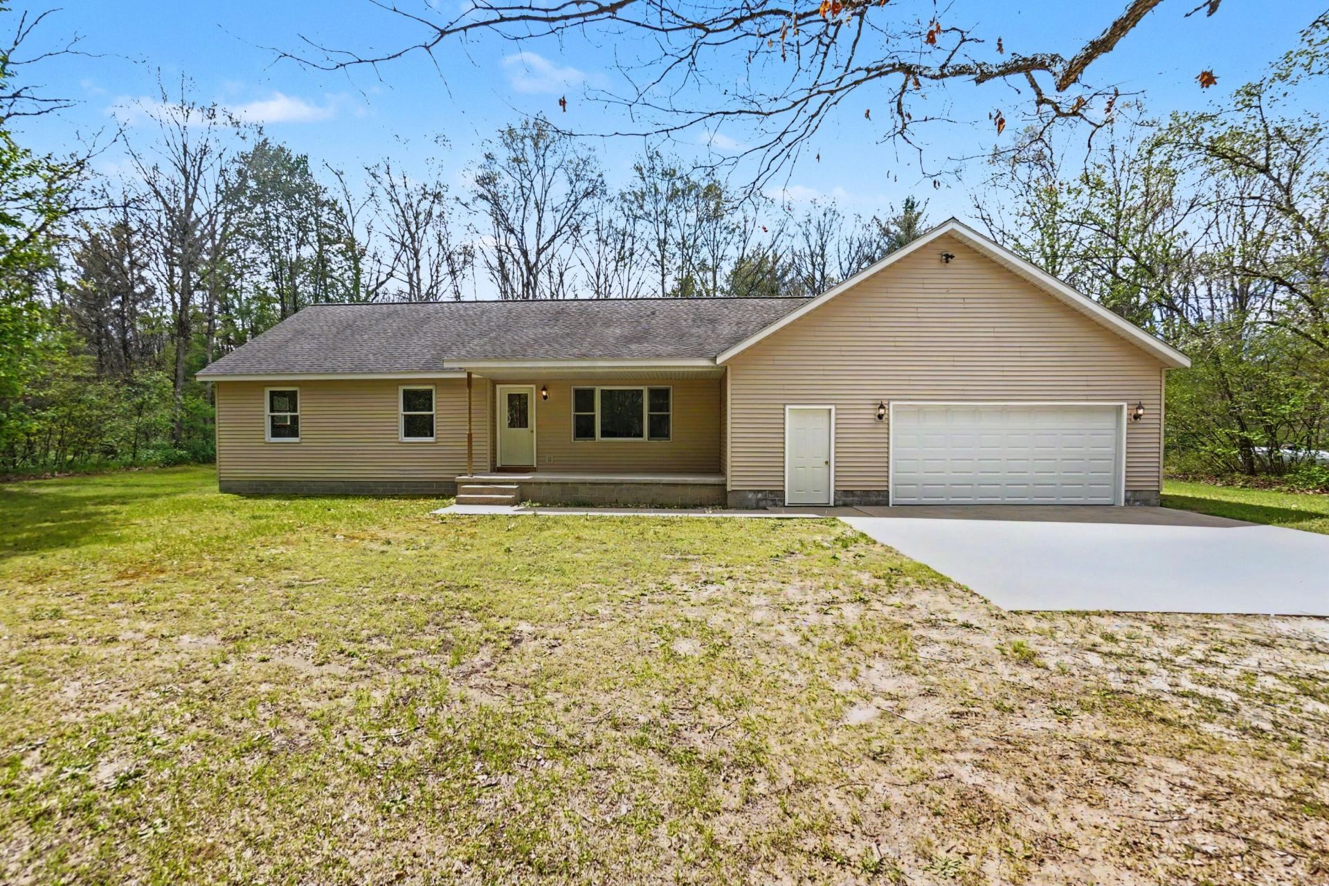 935 W Skeels Road, Montague, MI 49437 Main Photo