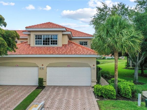 13921 Avon Park CIR, Unit 204, FORT MYERS, FL 33912