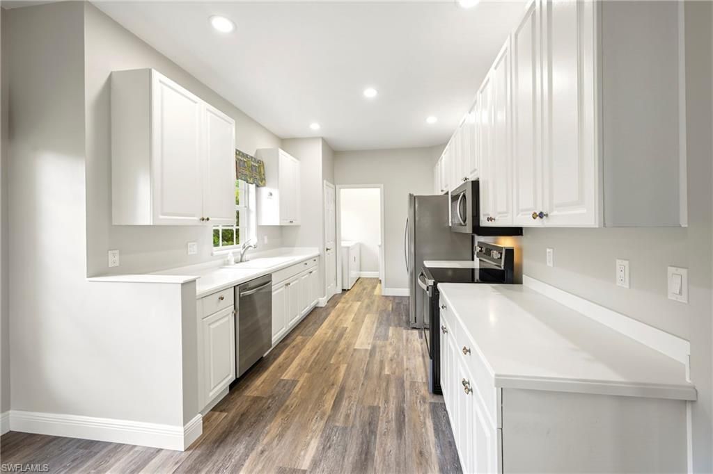 13921 Avon Park Cir, Unit 204, Fort Myers, FL 33912 Photo