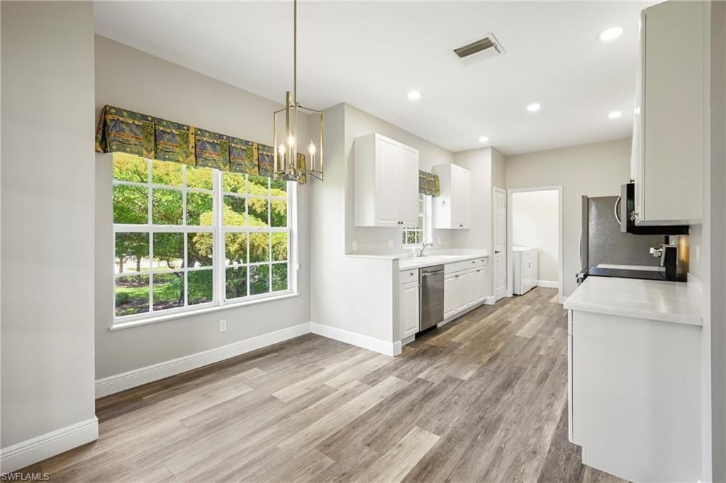 13921 Avon Park Cir, Unit 204, Fort Myers, FL 33912 Photo