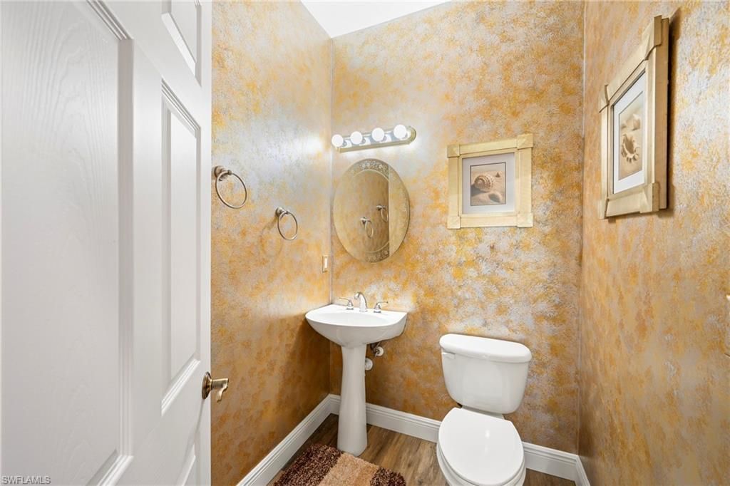 13921 Avon Park Cir, Unit 204, Fort Myers, FL 33912 Photo