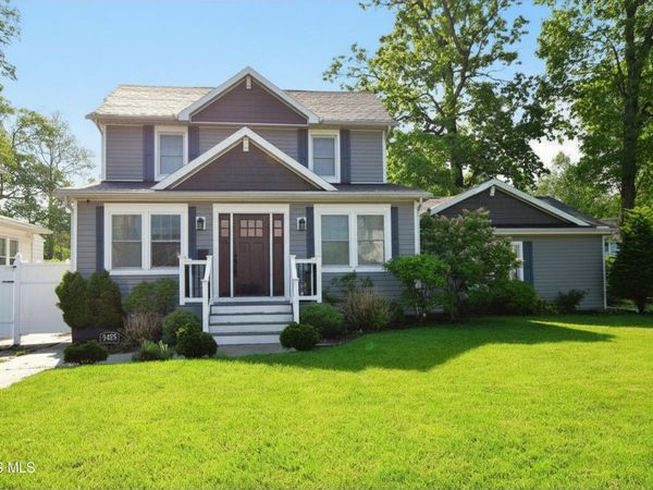3455 Glynn Dr , Toledo, OH 43614