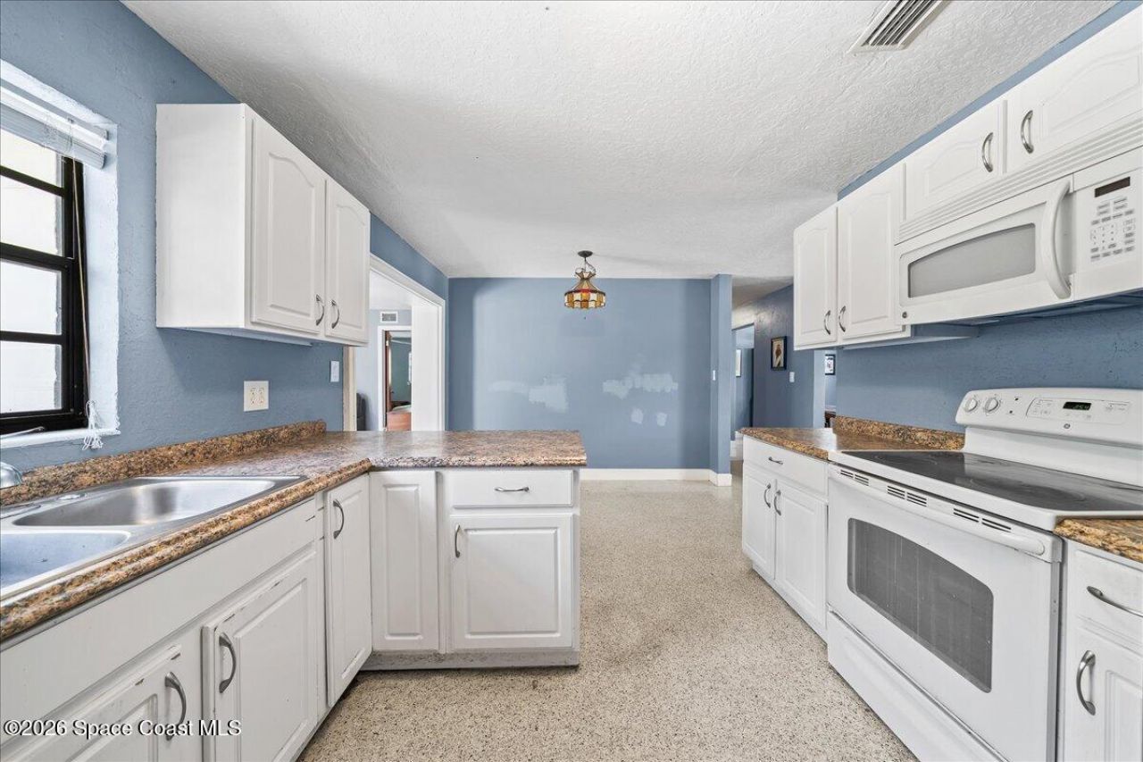 218 Harbor Drive , Cape Canaveral, FL 32920 Photo