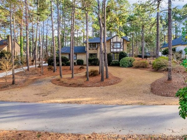 6821 Thames Drive, Fayetteville, NC 28306