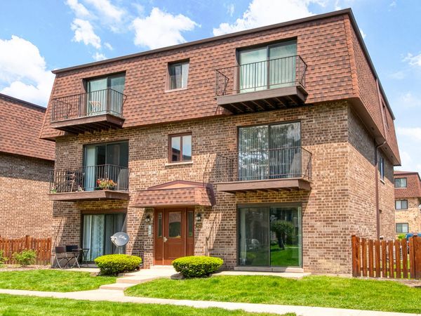 9620 Bianco Terrace , Unit B, Des Plaines, IL 60016