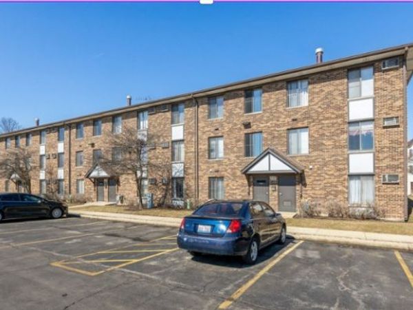 239 GREGORY Street , Unit 13, Aurora, IL 60504
