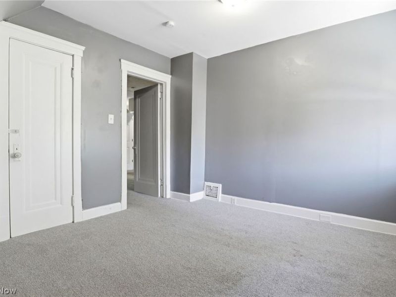 13913 Chapelside Avenue, Cleveland, OH 44120 Photo 18