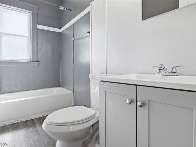 13913 Chapelside Avenue, Cleveland, OH 44120 Photo 19