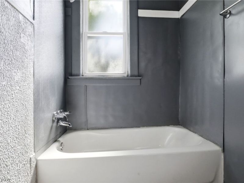 13913 Chapelside Avenue, Cleveland, OH 44120 Photo 20
