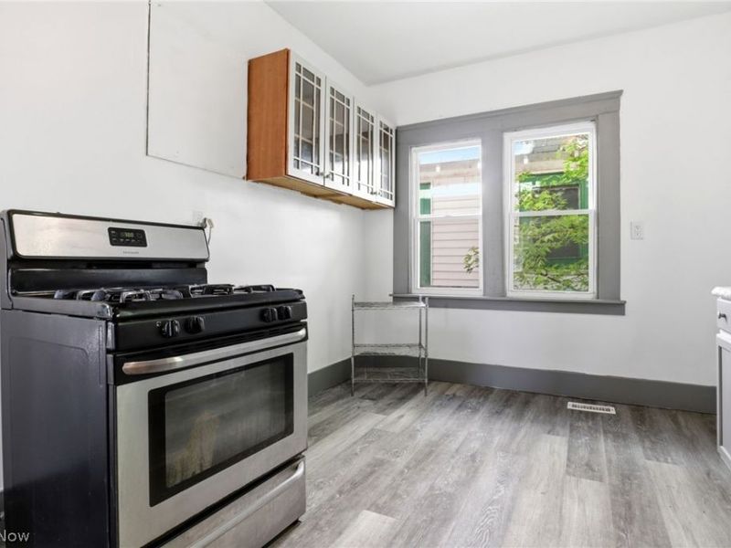 13913 Chapelside Avenue, Cleveland, OH 44120 Photo 9