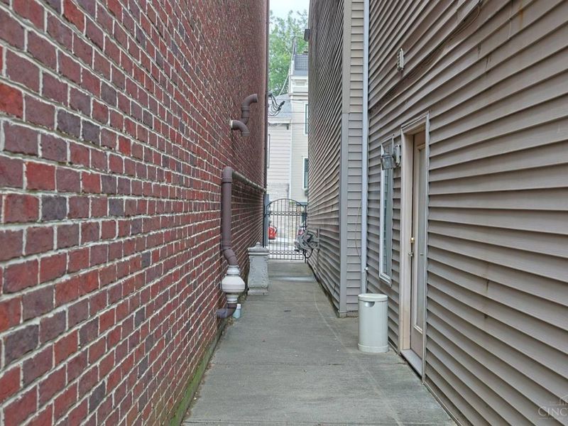 1130 Carney Street, Cincinnati, OH 45202 Photo 89