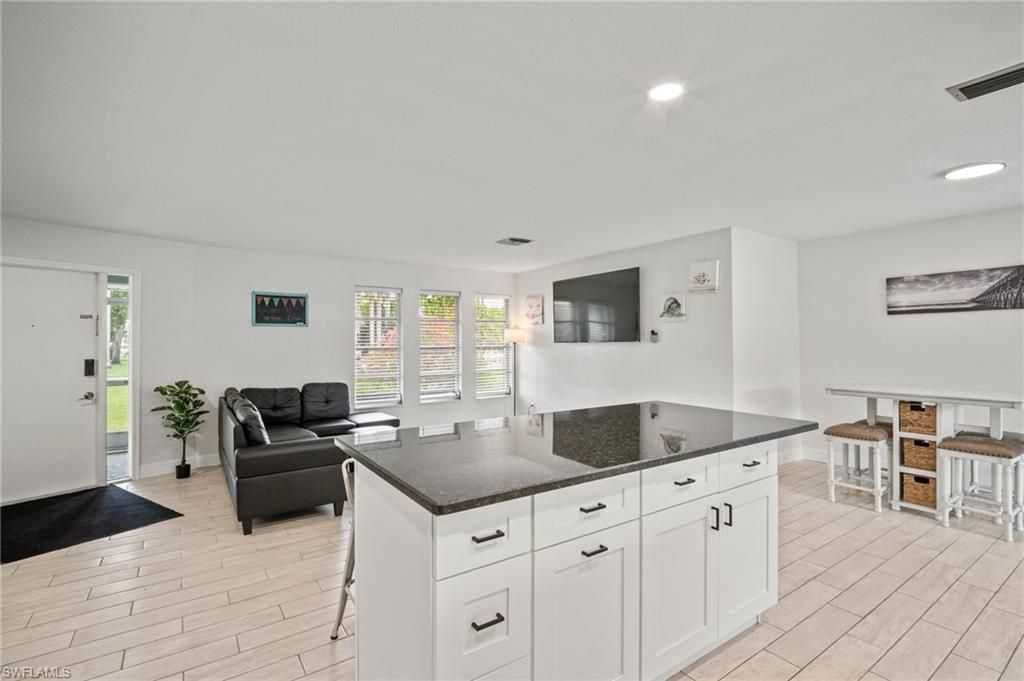 2001 Bahama Ave, Fort Myers, FL 33905 Photo