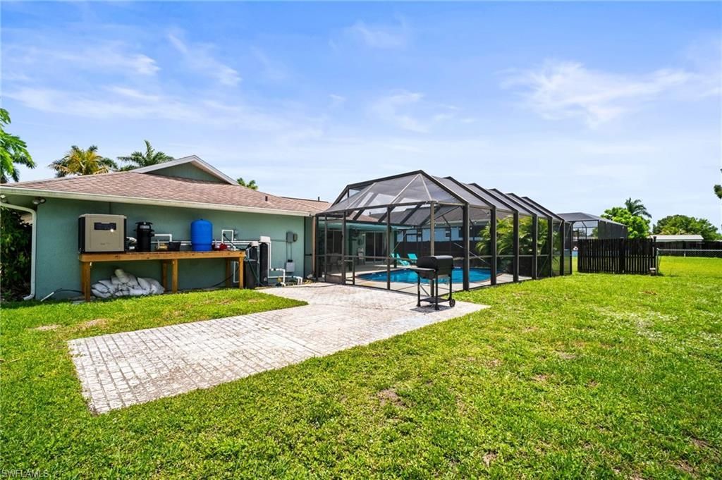 2001 Bahama Ave, Fort Myers, FL 33905 Photo
