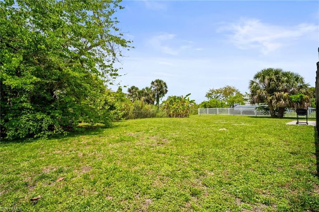 2001 Bahama Ave, Fort Myers, FL 33905 Photo