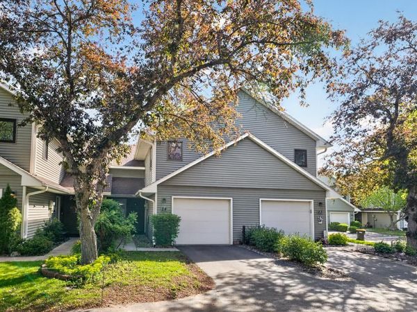 24 Elton Ridge Court NW, Rochester, MN 55901