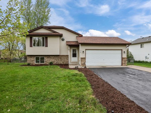 518 Horseshoe Lane , Braham, MN 55006