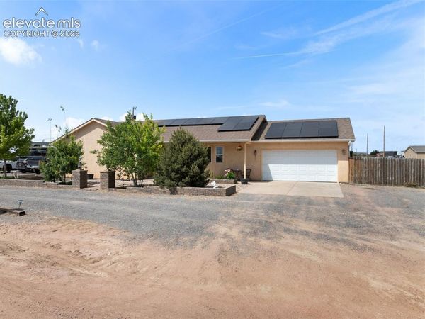 675 E McClave Drive, Pueblo, CO 81007