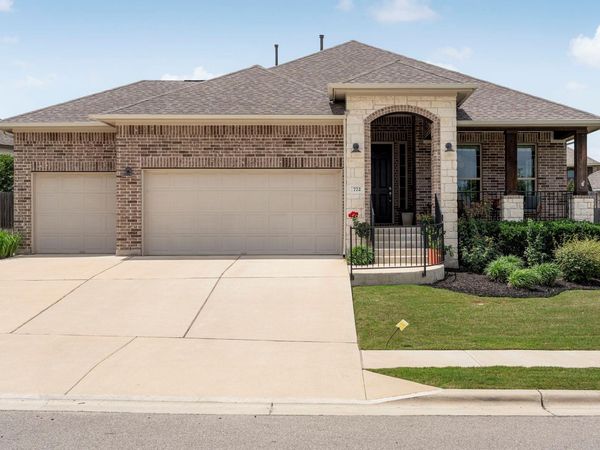 772 Founders RDG , Dripping Springs, TX 78620