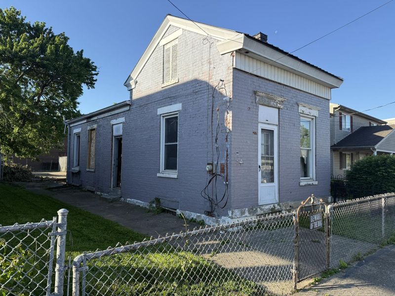 418 W 8th Street, Newport, KY 41071 Photo 2