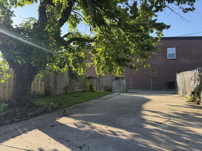 418 W 8th Street, Newport, KY 41071 Photo 7
