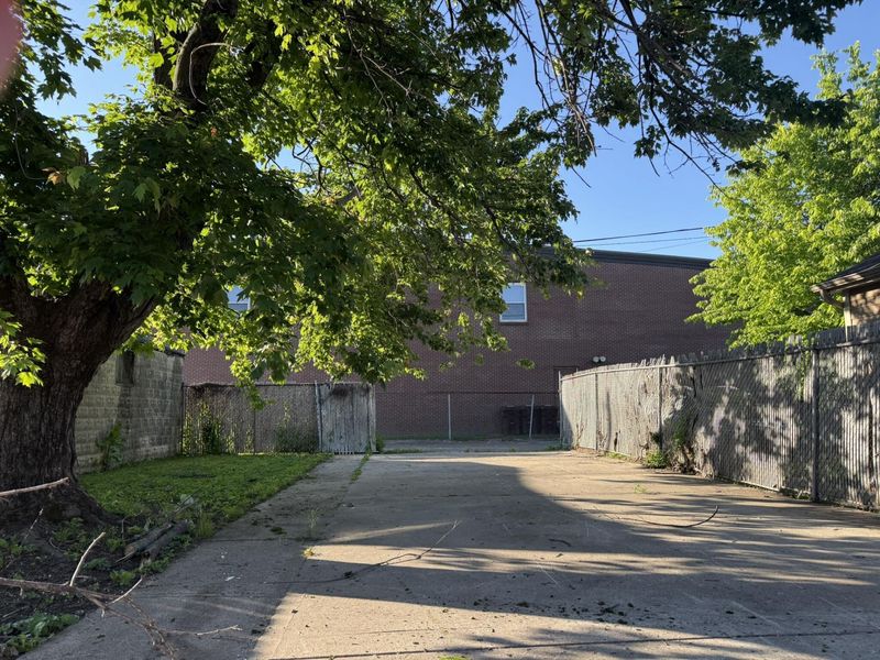 418 W 8th Street, Newport, KY 41071 Photo 8