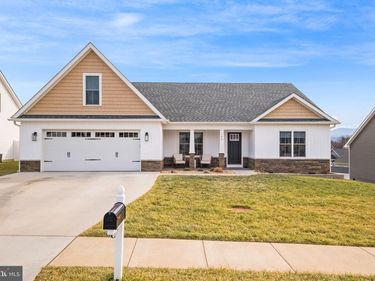 142 LINDBURGH DRIVE , WAYNESBORO, VA 22980