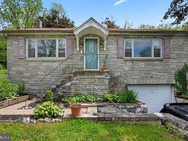 1644 MOSELEM SPRINGS, HAMBURG, PA 19526