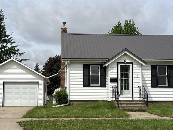 14 N Maple Avenue, New Hampton, IA 50659