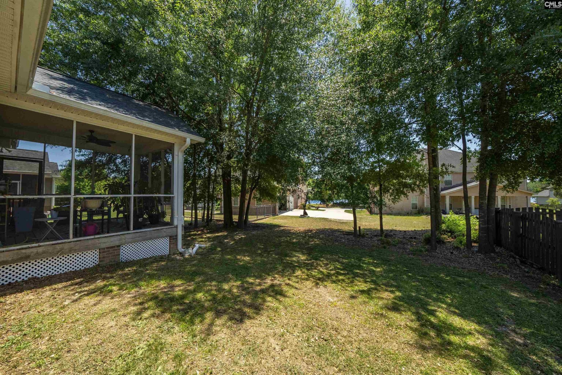 215 Ashburton Lane Photo 33