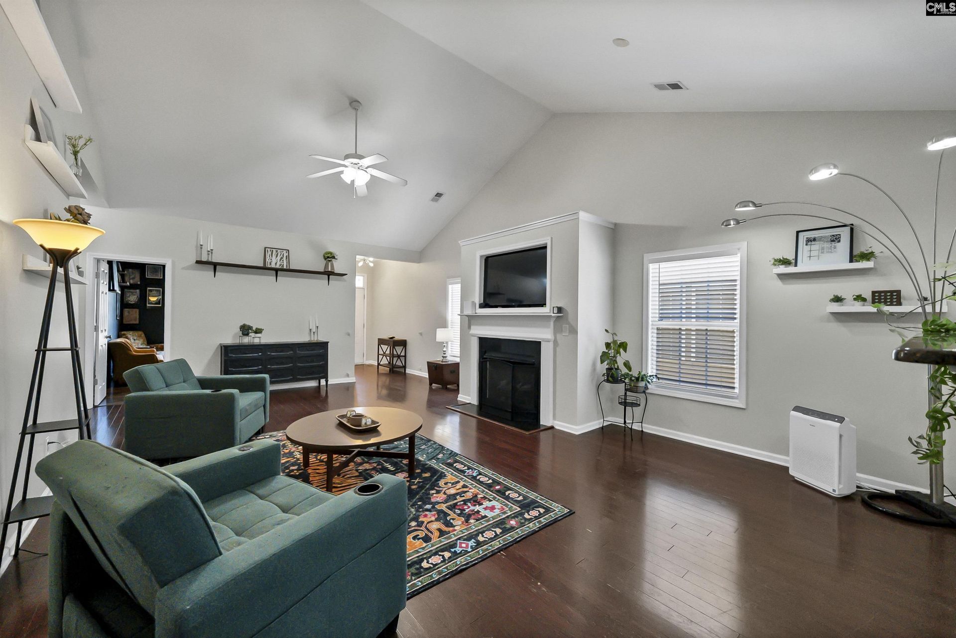 215 Ashburton Lane Photo 8