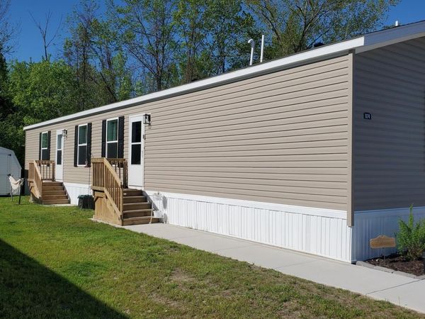 1174 Ironstone Drive, Mt Pleasant, MI 48858