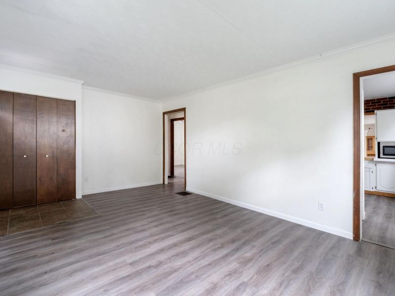 174 Demorest Road , Columbus, OH 43204 Photo 6