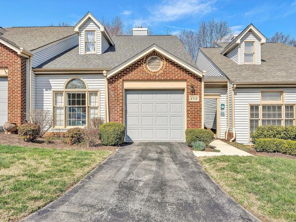4717 Barclay Square SW, Roanoke, VA 24018