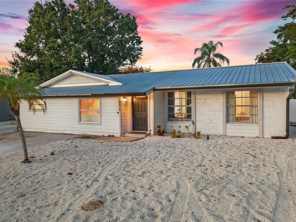 4018 SANDPOINTE DRIVE , BRADENTON, FL 34205