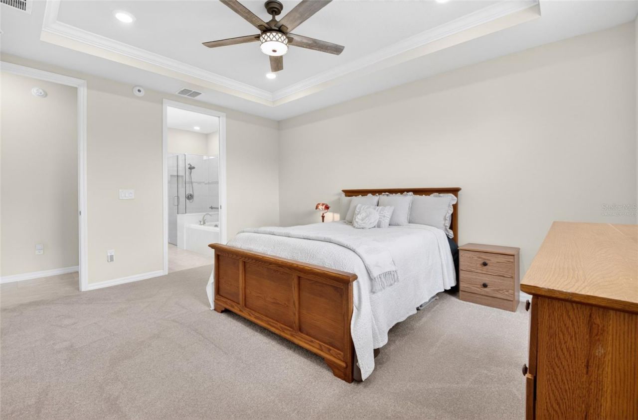 9557 SW 64th Lane, Ocala, FL 34481 Photo